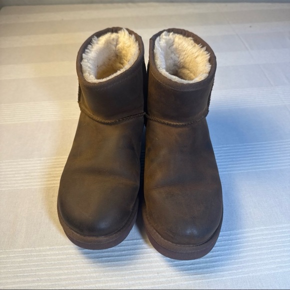UGG Brown Shearling Winter Boots - Picture 2 of 7